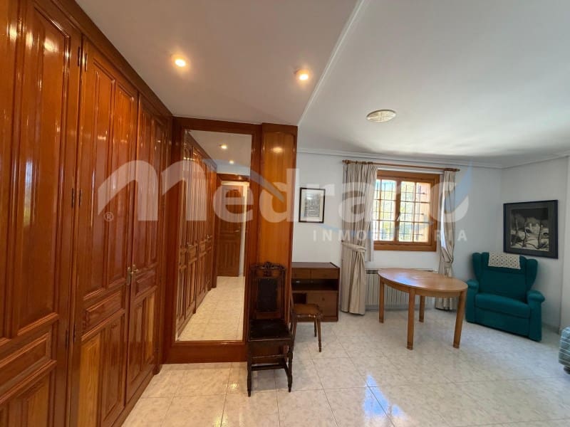 5 bedroom Villa for sale in Altea with pool garage - € 1,990,000 (Ref: 10131401)
