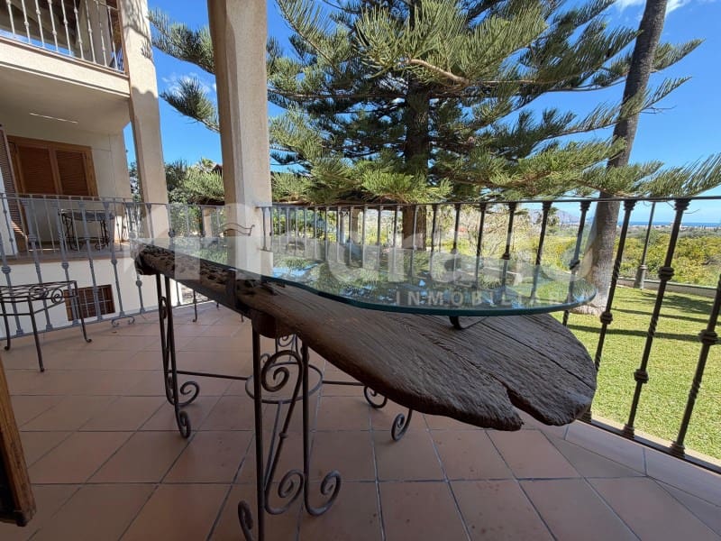5 bedroom Villa for sale in Altea with pool garage - € 1,990,000 (Ref: 10131401)