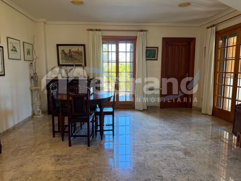 5 bedroom Villa for sale in Altea with pool garage - € 1,990,000 (Ref: 10131401)
