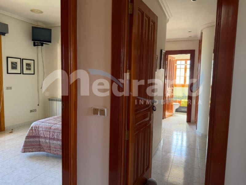 5 bedroom Villa for sale in Altea with pool garage - € 1,990,000 (Ref: 10131401)