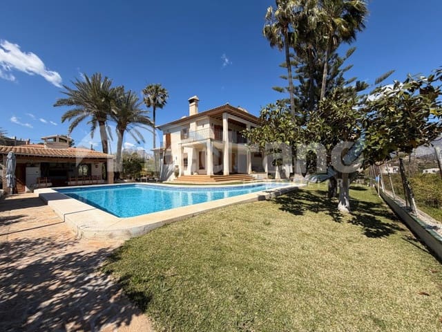 5 Zimmer Villa zu verkaufen in Altea mit Pool Garage - 1.990.000 € (Ref: 10131401)