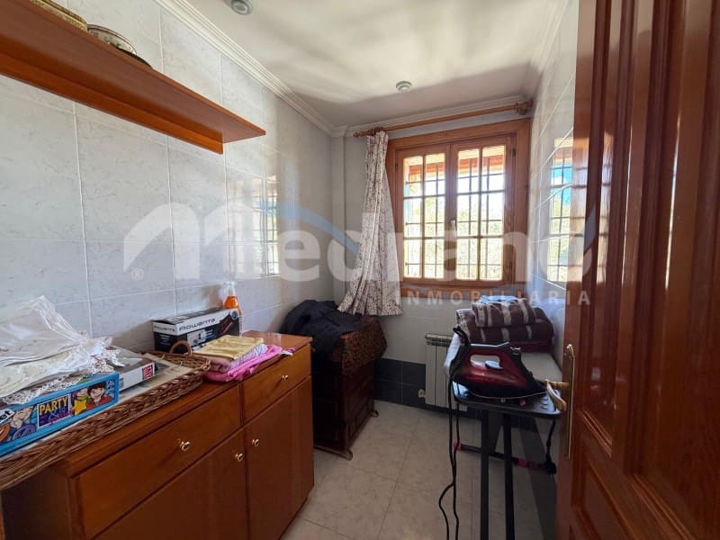 5 bedroom Villa for sale in Altea with pool garage - € 1,990,000 (Ref: 10131401)