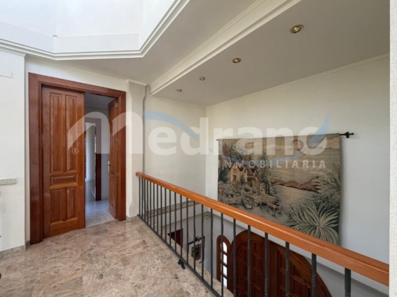 5 bedroom Villa for sale in Altea with pool garage - € 1,990,000 (Ref: 10131401)