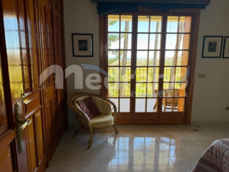 5 bedroom Villa for sale in Altea with pool garage - € 1,990,000 (Ref: 10131401)