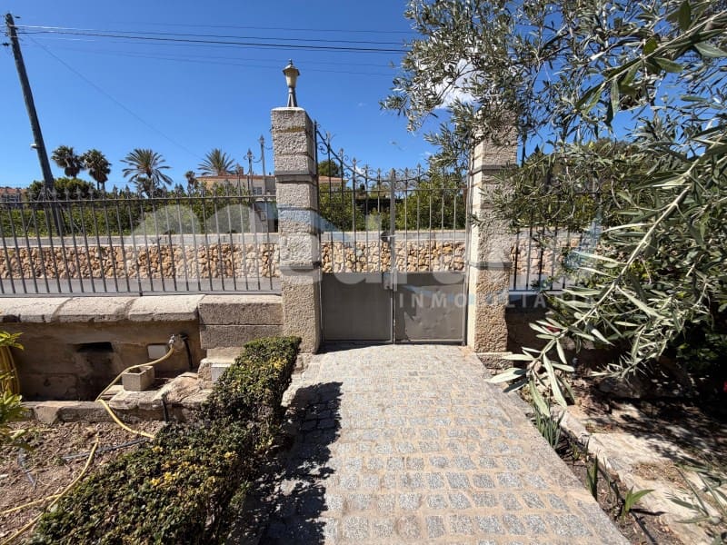 5 bedroom Villa for sale in Altea with pool garage - € 1,990,000 (Ref: 10131401)