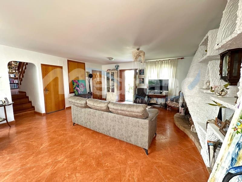 4 quarto Moradia para venda em Benidorm com piscina garagem - 710 000 € (Ref: 10131404)
