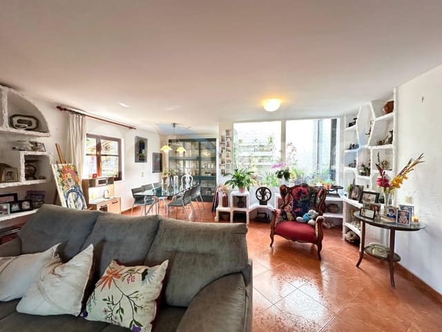 4 quarto Moradia para venda em Rincón Bajo, Benidorm com piscina garagem - 710 000 € (Ref: 10131404)