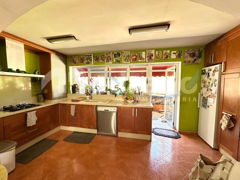 4 quarto Moradia para venda em Benidorm com piscina garagem - 710 000 € (Ref: 10131404)