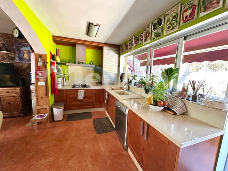 4 quarto Moradia para venda em Benidorm com piscina garagem - 710 000 € (Ref: 10131404)