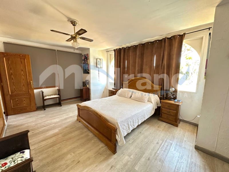 4 quarto Moradia para venda em Benidorm com piscina garagem - 710 000 € (Ref: 10131404)