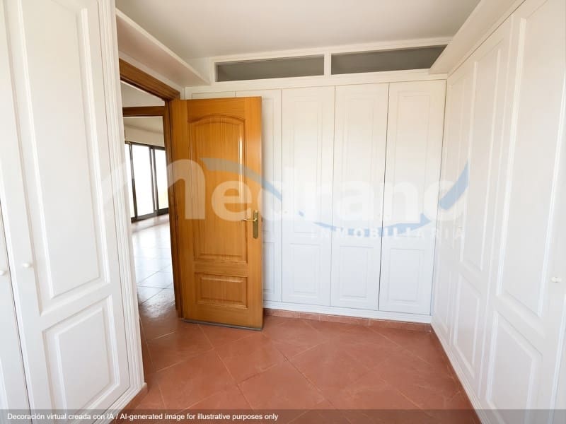 4 quarto Moradia para venda em Benidorm com piscina garagem - 710 000 € (Ref: 10131404)