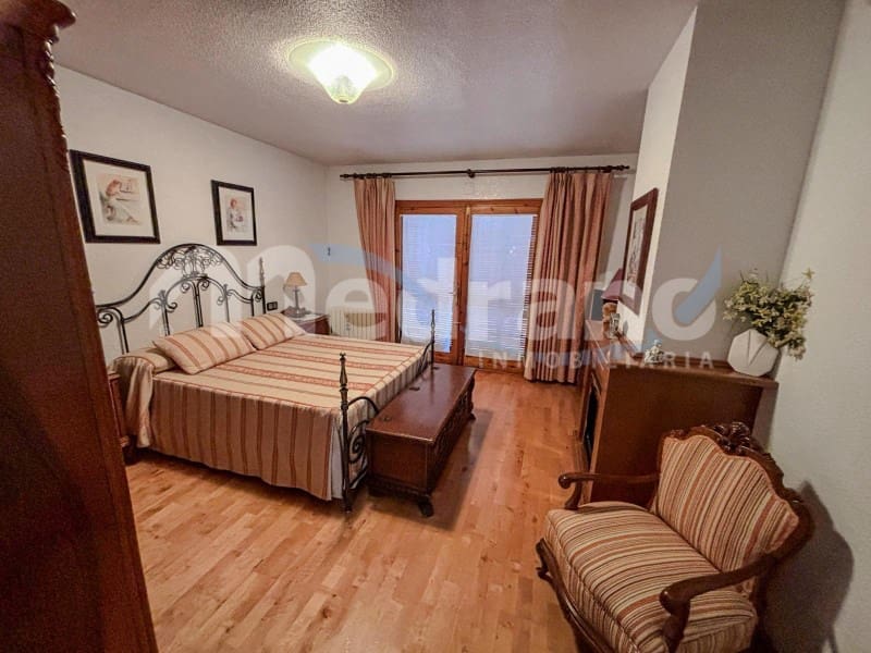 6 soveværelse Villa til salg i Benidorm med swimmingpool garage - € 745.000 (Ref: 10131405)