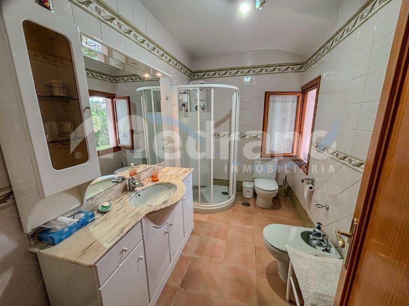 6 soveværelse Villa til salg i Benidorm med swimmingpool garage - € 745.000 (Ref: 10131405)