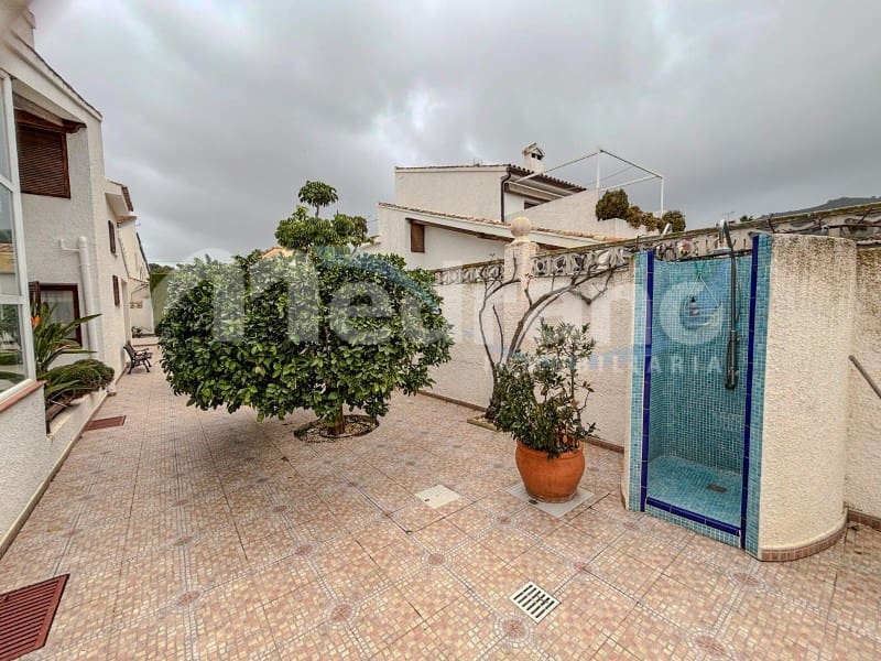 6 soveværelse Villa til salg i Benidorm med swimmingpool garage - € 745.000 (Ref: 10131405)
