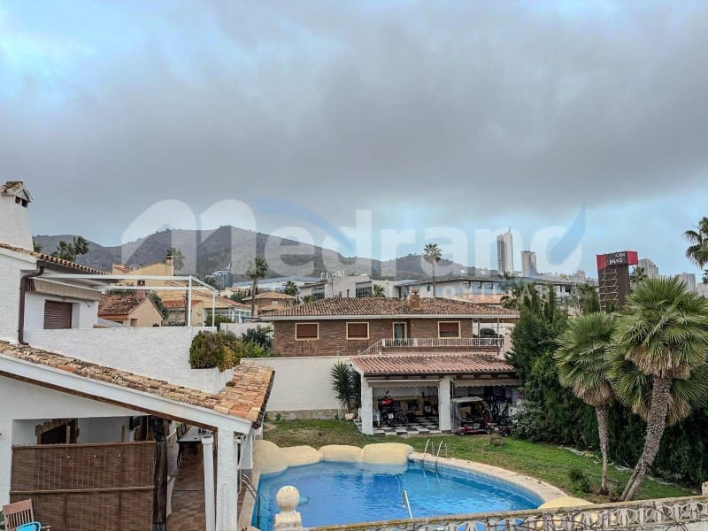 6 soveværelse Villa til salg i Benidorm med swimmingpool garage - € 745.000 (Ref: 10131405)