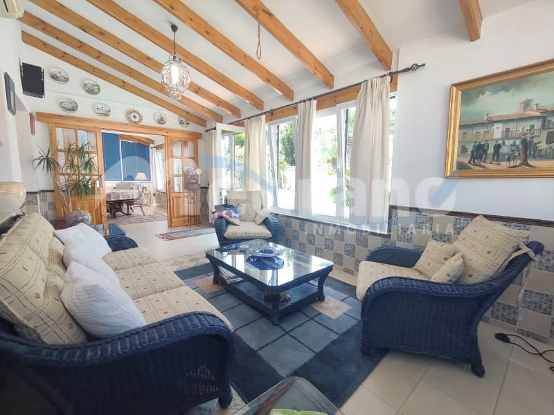 6 soveværelse Villa til salg i Benidorm med swimmingpool garage - € 745.000 (Ref: 10131405)