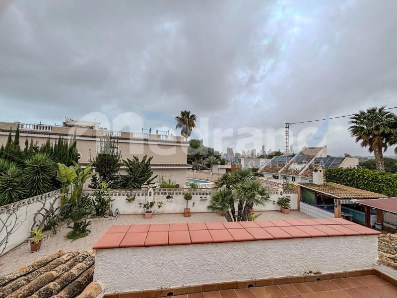 6 soveværelse Villa til salg i Benidorm med swimmingpool garage - € 745.000 (Ref: 10131405)