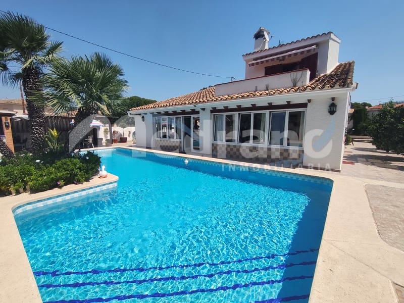 6 soveværelse Villa til salg i Benidorm med swimmingpool garage - € 745.000 (Ref: 10131405)