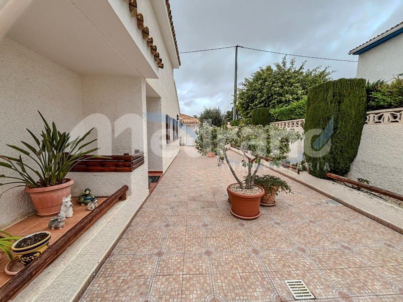 6 soveværelse Villa til salg i Benidorm med swimmingpool garage - € 745.000 (Ref: 10131405)