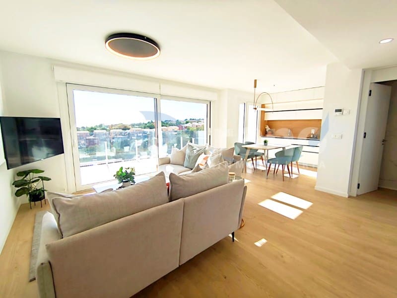 4 soveværelse Villa til salg i La Nucia med swimmingpool garage - € 427.000 (Ref: 10139414)