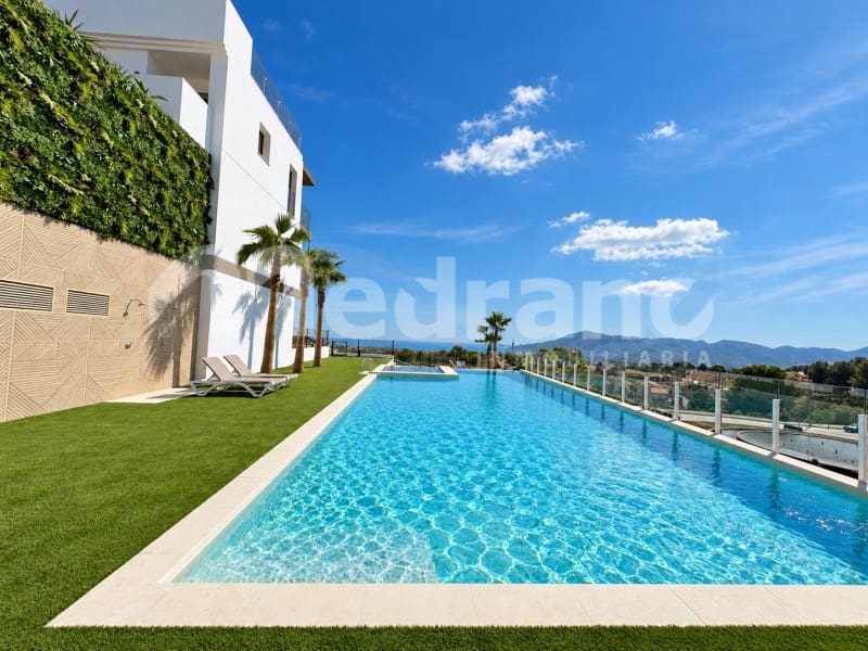 4 soveværelse Villa til salg i La Nucia med swimmingpool garage - € 427.000 (Ref: 10139414)