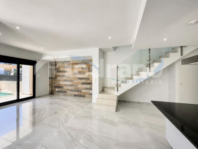 3 chambre Villa/Maison à vendre à Polop avec piscine garage - 469 000 € (Ref: 10164831)