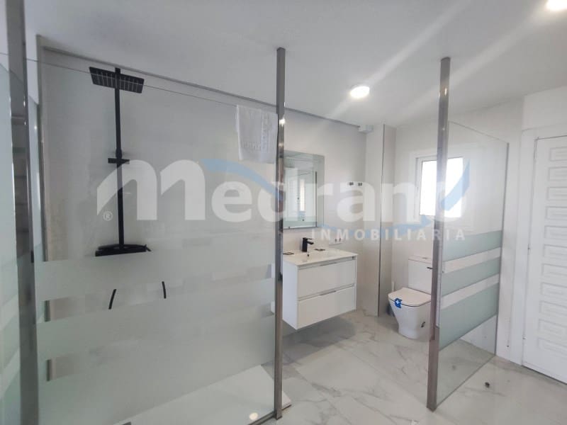 Studio til salg i Benidorm med swimmingpool garage - € 235.000 (Ref: 10164833)