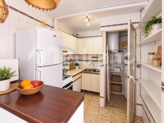 Piso de 2 habitaciones en Rincón de Loix, Benidorm en venta con piscina garaje - 295.000 € (Ref: 10164836)