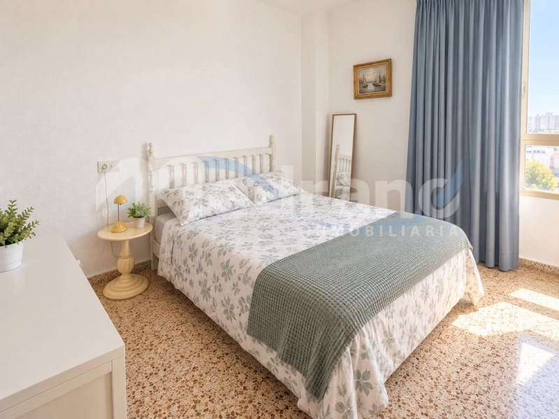 Piso de 2 habitaciones en Benidorm en venta con piscina garaje - 295.000 € (Ref: 10164836)
