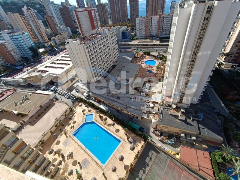 Piso de 2 habitaciones en Benidorm en venta con piscina garaje - 295.000 € (Ref: 10164836)