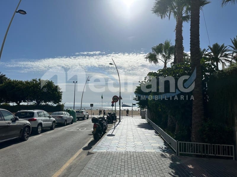 1 sovrum Studio till salu i Benidorm med garage - 165 000 € (Ref: 10166340)