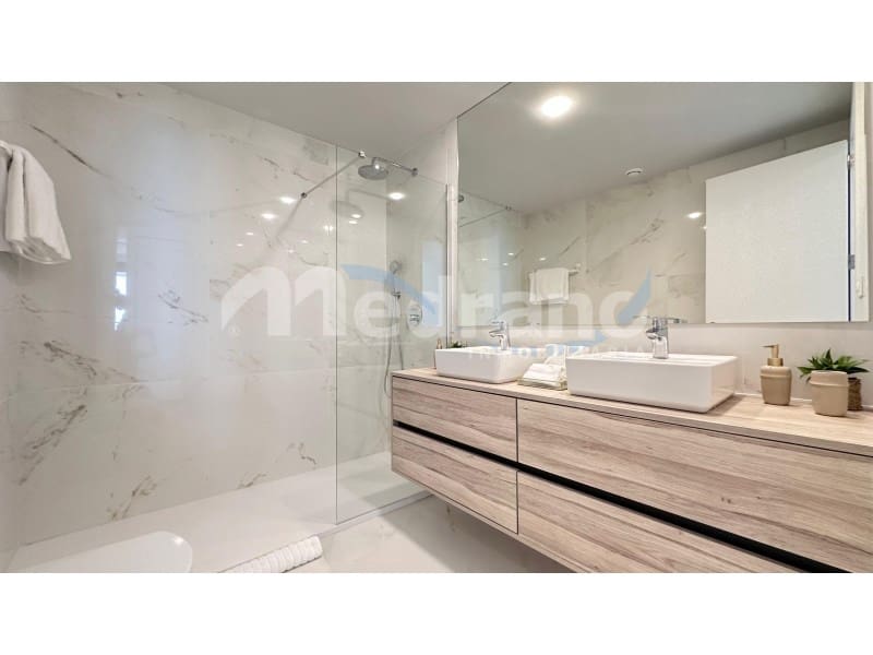 2 chambre Appartement à vendre à Benidorm avec piscine garage - 800 000 € (Ref: 10177022)