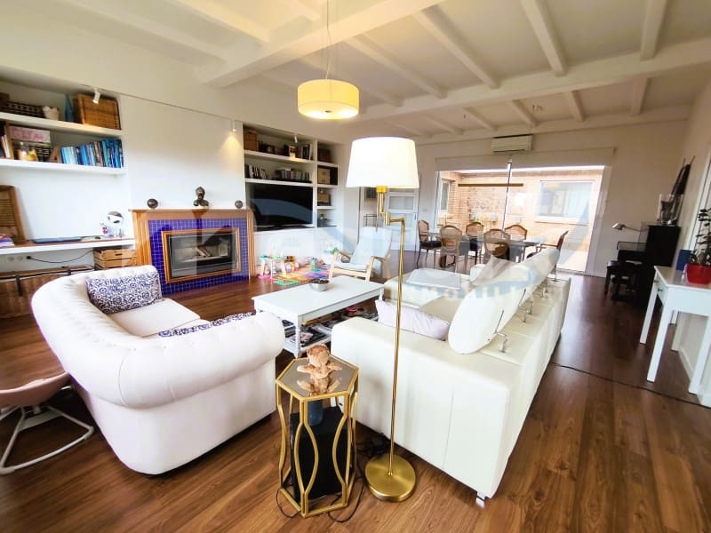 Chalet de 3 habitaciones en Benidorm en venta con piscina garaje - 970.000 € (Ref: 5426037)
