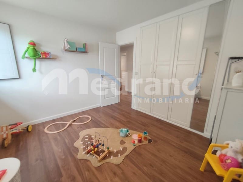 Chalet de 3 habitaciones en Benidorm en venta con piscina garaje - 970.000 € (Ref: 5426037)