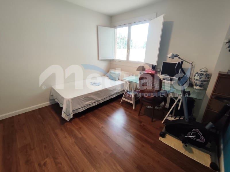 Chalet de 3 habitaciones en Benidorm en venta con piscina garaje - 970.000 € (Ref: 5426037)