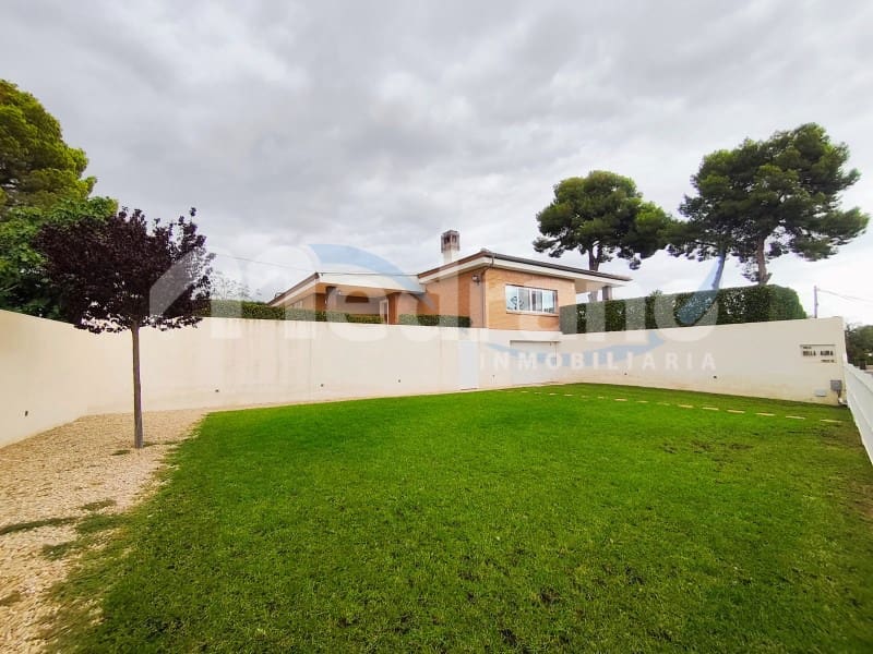 Chalet de 3 habitaciones en Benidorm en venta con piscina garaje - 970.000 € (Ref: 5426037)