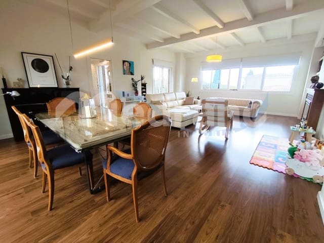 Chalet de 3 habitaciones en Urbanizaciones, Benidorm en venta con piscina garaje - 970.000 € (Ref: 5426037)