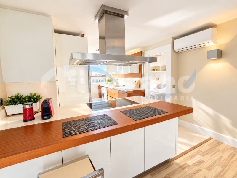 2 soveværelse Lejlighed til salg i Benidorm - € 395.000 (Ref: 7099342)