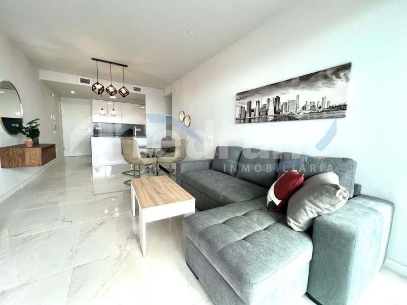 Piso de 2 habitaciones en Benidorm en alquiler con piscina garaje - 2.000 € (Ref: 8017049)