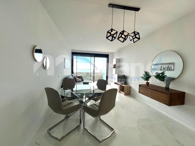 Piso de 2 habitaciones en Benidorm en alquiler con piscina garaje - 2.000 € (Ref: 8017049)