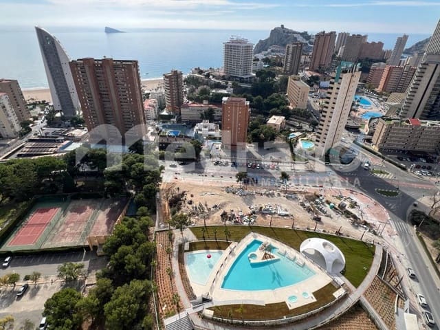Piso de 2 habitaciones en Playa Poniente, Benidorm en alquiler con piscina garaje - 2.000 € (Ref: 8017049)