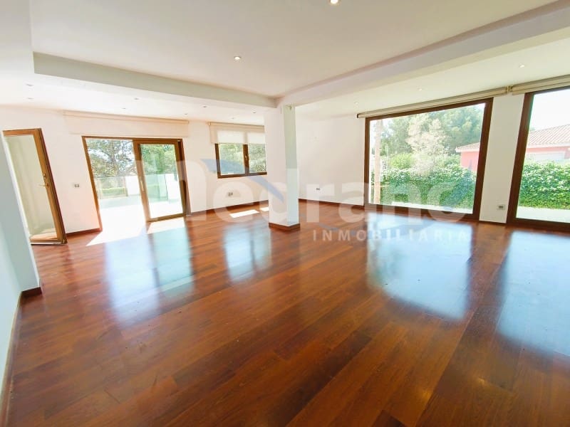 4 sypialnia Willa na sprzedaż w La Nucia z basenem garażem - 890 000 € (Ref: 8331840)