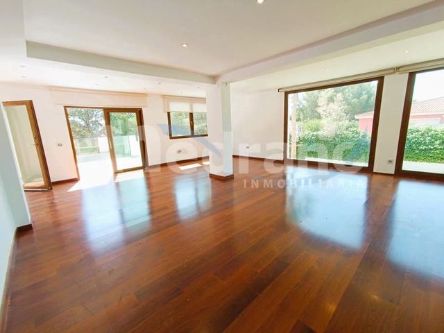 4 sypialnia Willa na sprzedaż w Coloma  , La Nucia z basenem garażem - 890 000 € (Ref: 8331840)