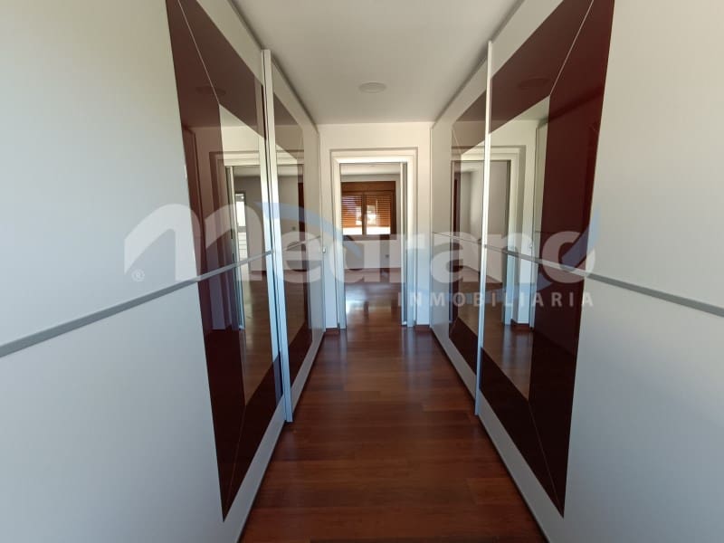 4 sypialnia Willa na sprzedaż w La Nucia z basenem garażem - 890 000 € (Ref: 8331840)