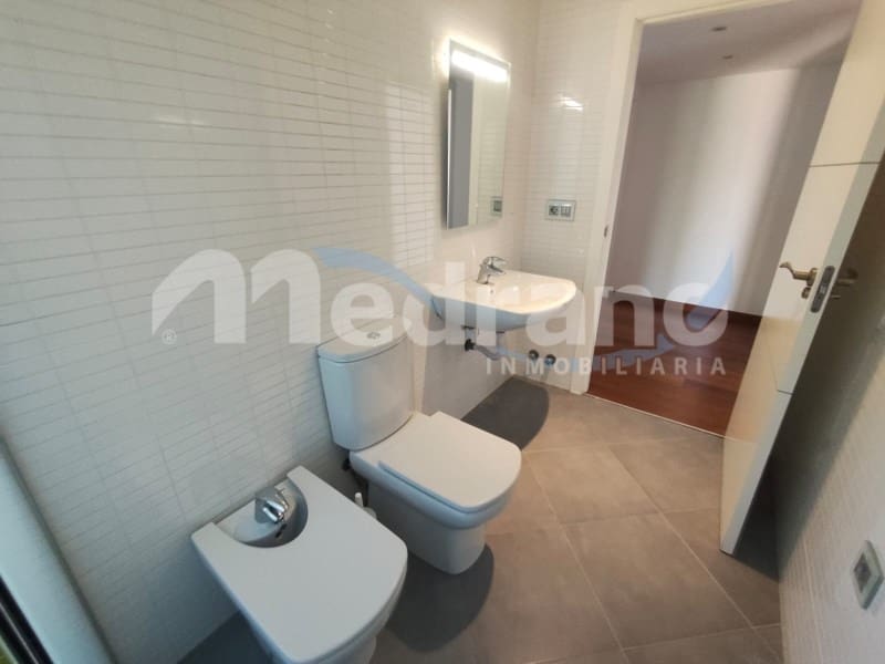 4 sypialnia Willa na sprzedaż w La Nucia z basenem garażem - 890 000 € (Ref: 8331840)