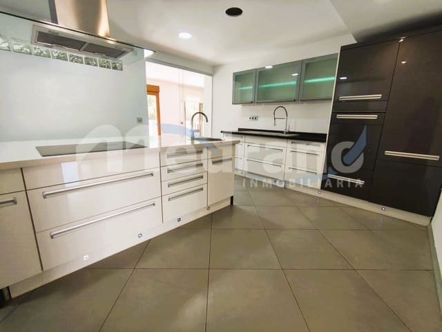 4 sypialnia Willa na sprzedaż w Coloma  , La Nucia z basenem garażem - 890 000 € (Ref: 8331840)