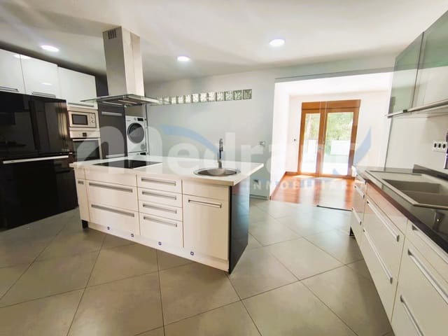 4 sypialnia Willa na sprzedaż w Coloma  , La Nucia z basenem garażem - 890 000 € (Ref: 8331840)