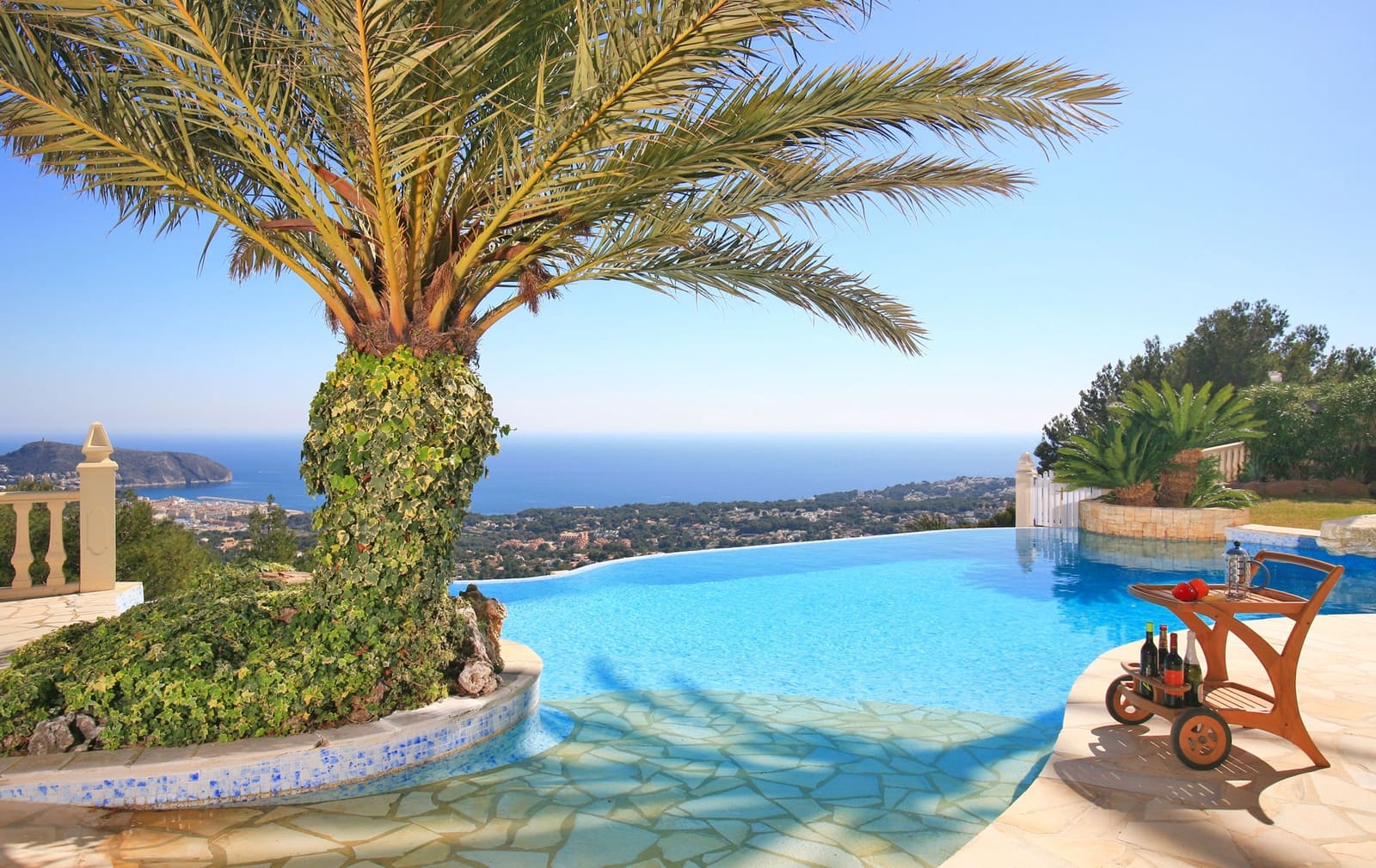 4 soverom Villa til salgs i Moraira med svømmebasseng garasje - € 2 100 000 (Ref: 7424642)