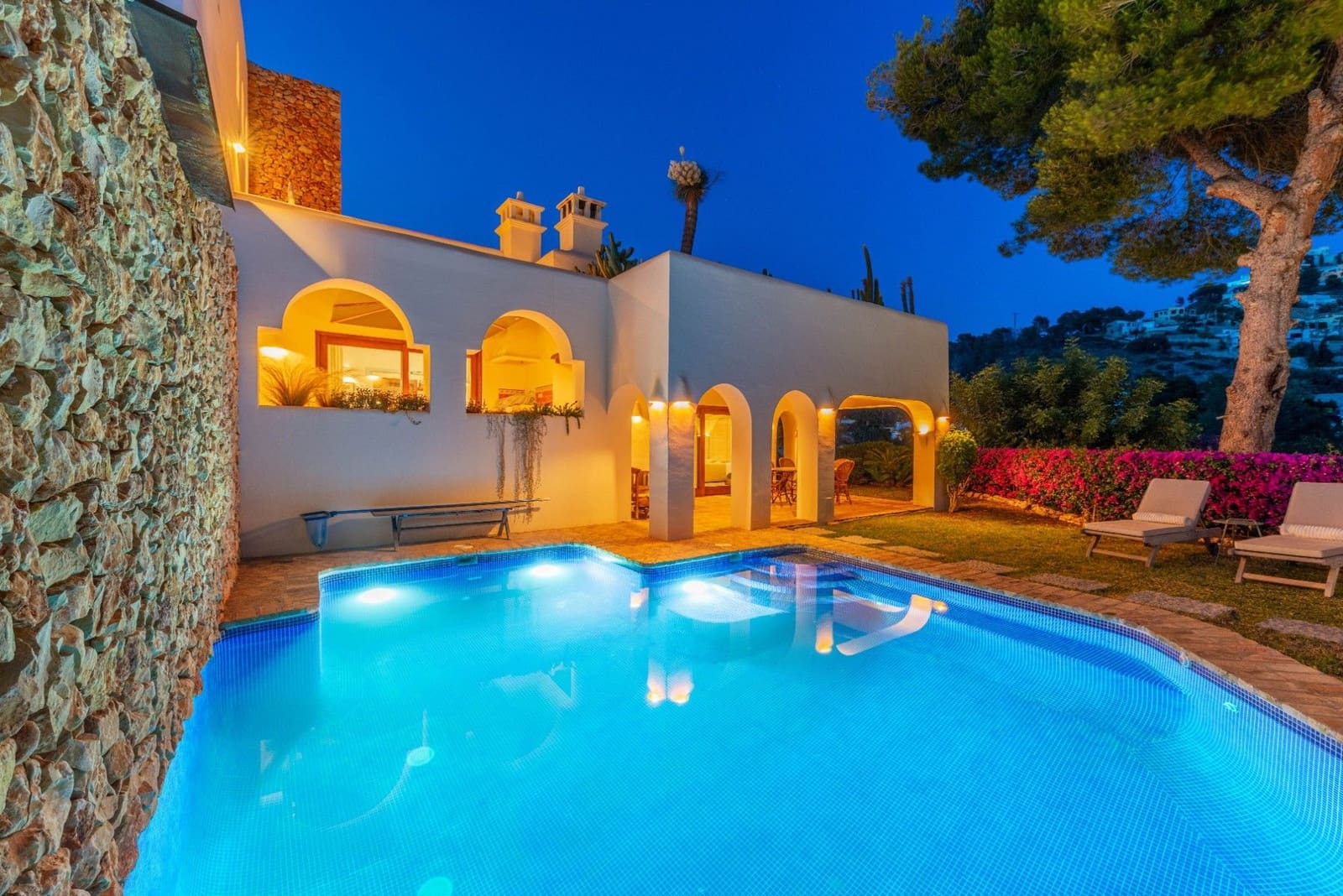 3 sypialnia Willa na sprzedaż w Moraira z basenem garażem - 1 750 000 € (Ref: 9889337)