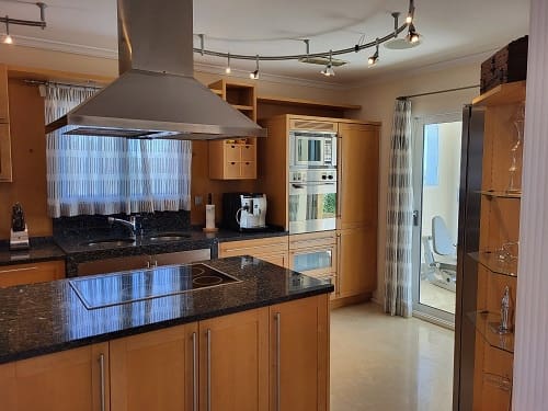 4 bedroom Villa for sale in Moraira with pool garage - € 1,500,000 (Ref: 9889338)